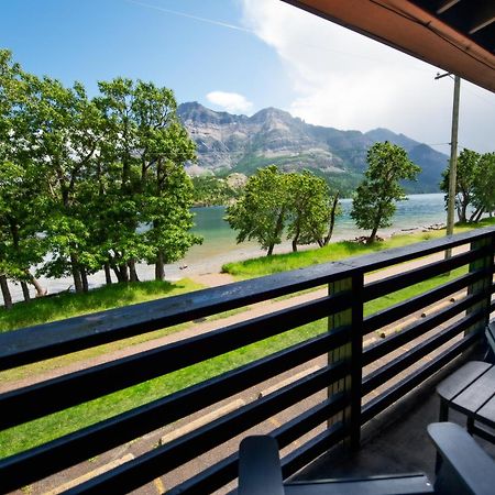 Bayshore Inn & Spa Waterton Park Exterior photo
