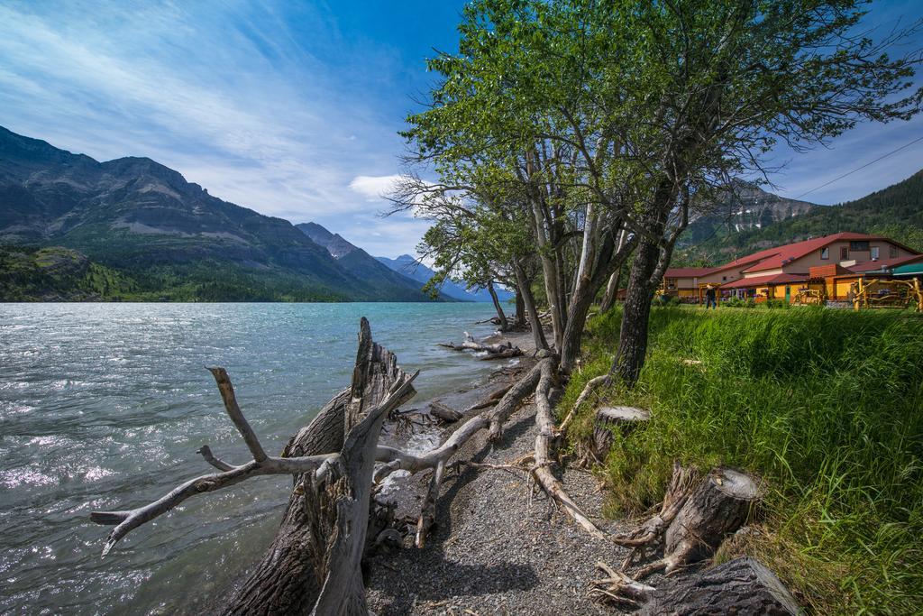 Bayshore Inn & Spa Waterton Park Exterior photo
