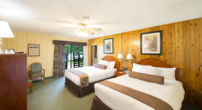 Bayshore Inn & Spa Waterton Park Exterior photo