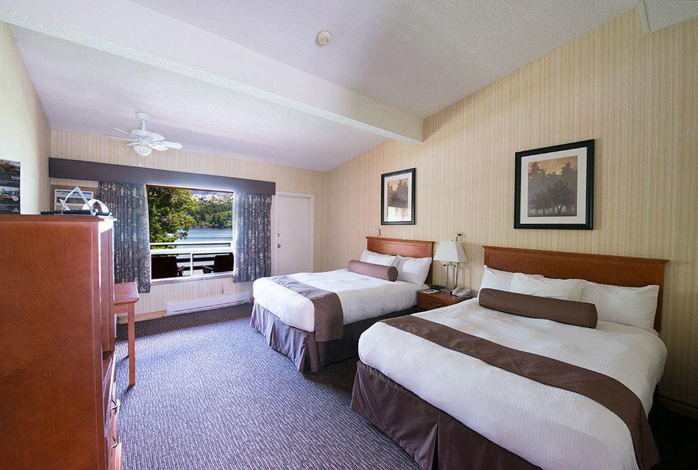 Bayshore Inn & Spa Waterton Park Exterior photo