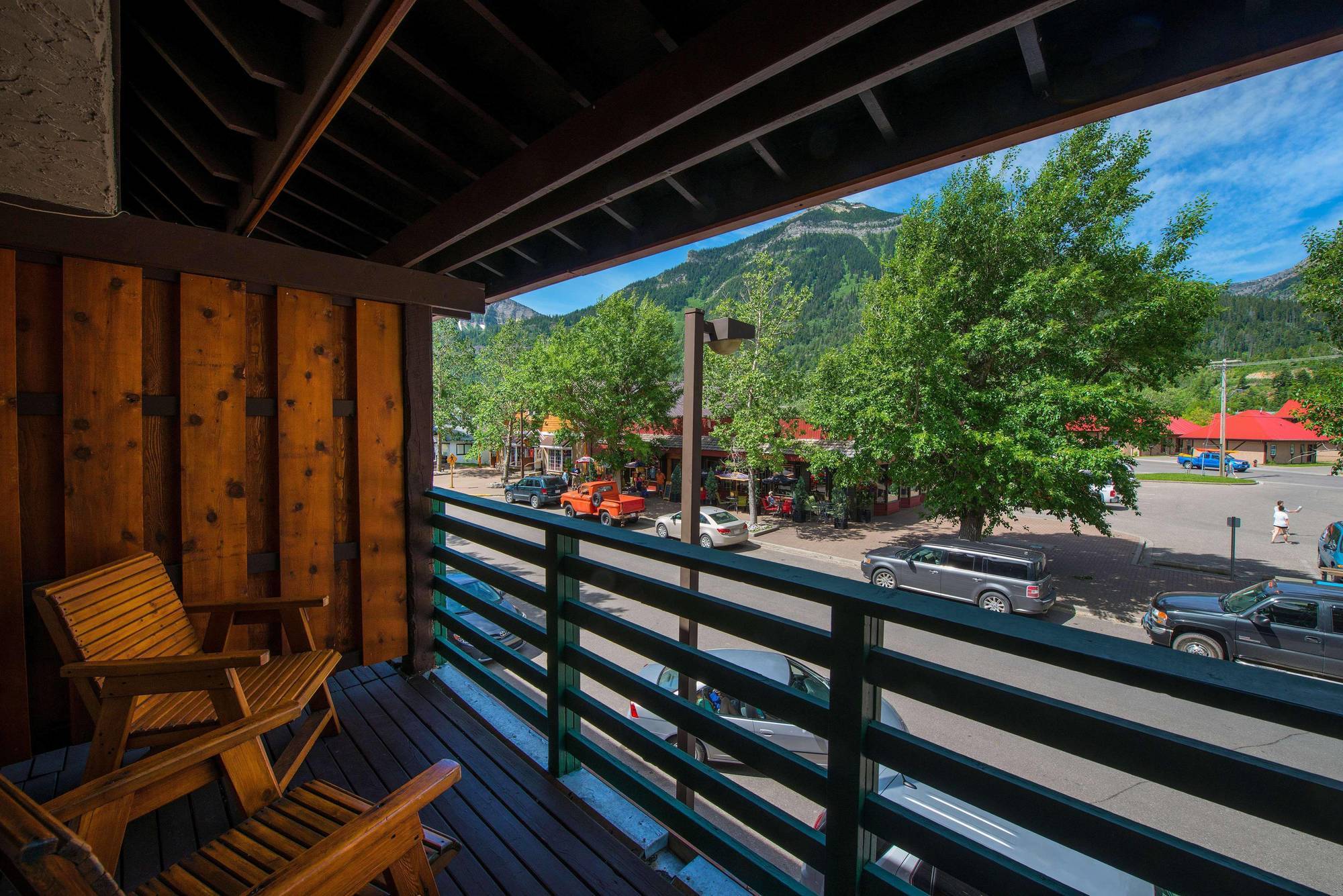 Bayshore Inn & Spa Waterton Park Exterior photo